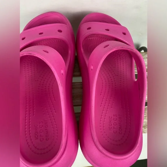 Crocs Classic Crush platform Sandal bold two-strap design.women’s size 7 Men 5 - Picture 8 of 12